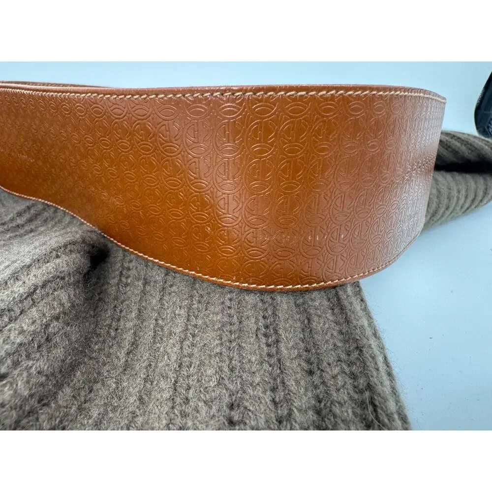 Authentic Vintage Gucci Leather Womens embossed GG belt Made in Italy 70cm/28